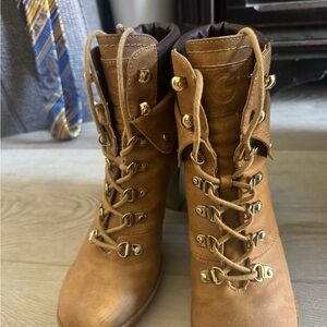 Brown Lace-Up Women's Boots
